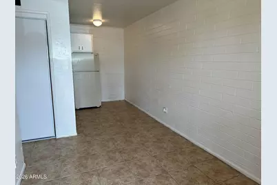 102 S Pomeroy Street, Mesa, AZ 85210 - Photo 3