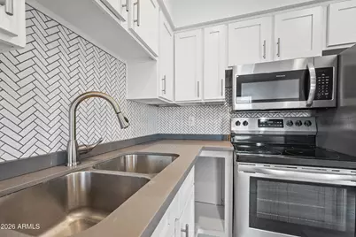 3131 E Fairmount Avenue # 3135, Phoenix, AZ 85016 - Photo 9