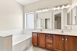 1795 S Cole Dr, Gilbert, AZ 85295 - Photo 25