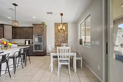 10155 W Golden Lane, Peoria, AZ 85345 - Photo 15