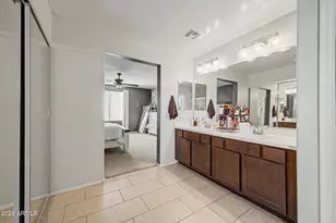 10155 W Golden Ln, Peoria, AZ 85345 - Photo 23