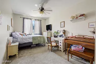 10155 W Golden Ln, Peoria, AZ 85345 - Photo 31