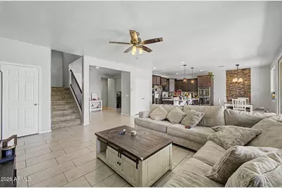10155 W Golden Lane, Peoria, AZ 85345 - Photo 13
