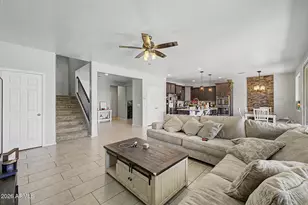 10155 W Golden Ln, Peoria, AZ 85345 - Photo 13