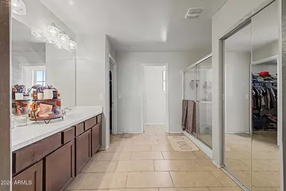 10155 W Golden Lane, Peoria, AZ 85345 - Photo 21