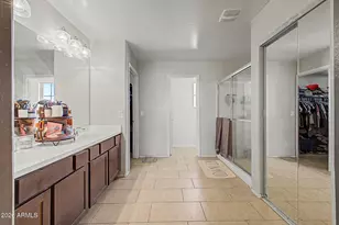 10155 W Golden Ln, Peoria, AZ 85345 - Photo 21