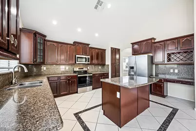 8698 W Morten Avenue, Glendale, AZ 85305 - Photo 11