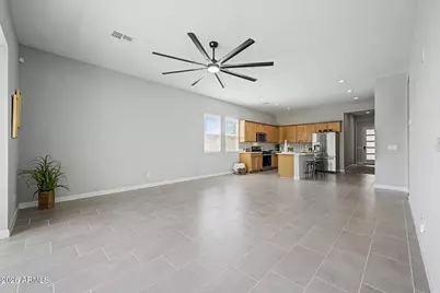 18112 W Bighorn Avenue, Goodyear, AZ 85338 - Photo 7