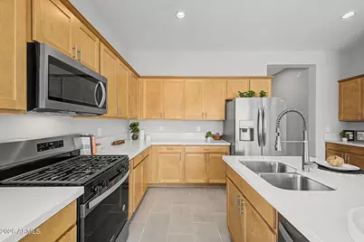 18112 W Bighorn Avenue, Goodyear, AZ 85338 - Photo 17