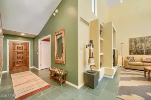 3047 E Stella Ln, Phoenix, AZ 85016 - Photo 5