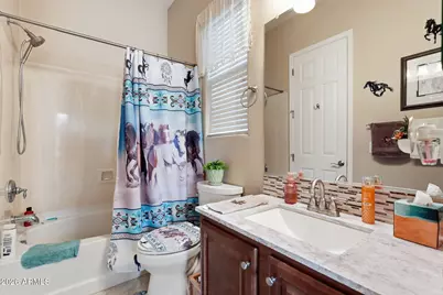 12395 W Rosewood Lane, Peoria, AZ 85383 - Photo 13