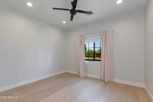 3802 E Highland Ave, Phoenix, AZ 85018 - Photo 23