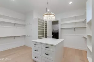 3802 E Highland Ave, Phoenix, AZ 85018 - Photo 17