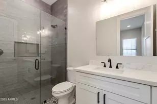 3802 E Highland Ave, Phoenix, AZ 85018 - Photo 21