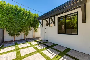 3802 E Highland Ave, Phoenix, AZ 85018 - Photo 31