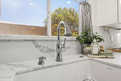5055 E Hilton Avenue, Mesa, AZ 85206 - Photo 11