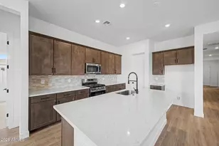 22211 W Blackhawk Dr, Surprise, AZ 85387 - Photo 9