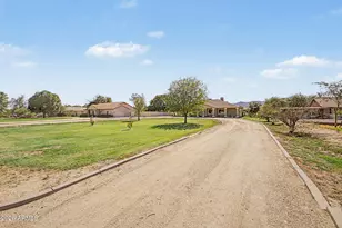 6620 N 185th Ave, Waddell, AZ 85355 - Photo 5