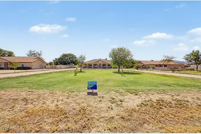 6620 N 185th Avenue, Waddell, AZ 85355 - Photo 3