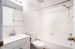 7494 E Earll Dr, Scottsdale, AZ 85251 - Photo 15