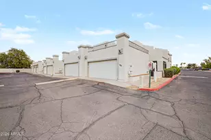 9249 N 47th Dr, Glendale, AZ 85302 - Photo 3