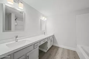 9249 N 47th Dr, Glendale, AZ 85302 - Photo 31