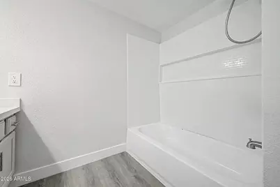 9249 N 47th Drive, Glendale, AZ 85302 - Photo 17