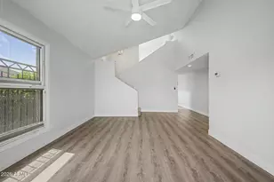 9249 N 47th Dr, Glendale, AZ 85302 - Photo 11