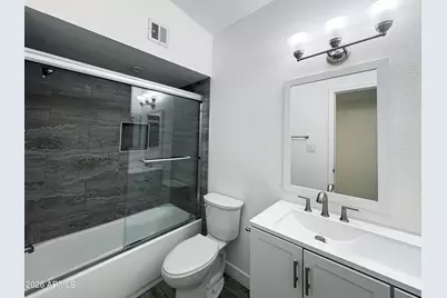 4202 N 27th Street #11, Phoenix, AZ 85016 - Photo 5
