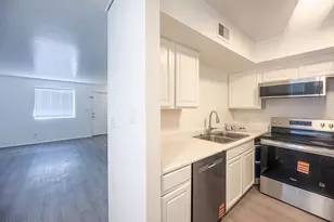 13020 North 21st Pl, Phoenix, AZ 85022 - Photo 3