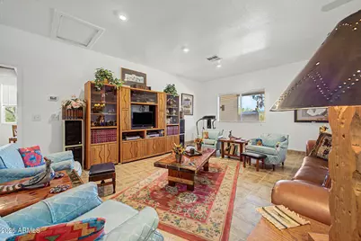 49631 N 27th Avenue, New River, AZ 85087 - Photo 9