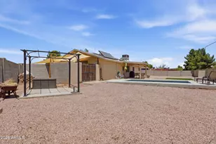 810 N Pine Ct, Gilbert, AZ 85233 - Photo 23