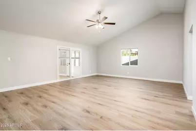 4031 E Nancy Lane, Phoenix, AZ 85042 - Photo 9