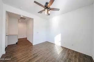 2306 E Branham Ln, Phoenix, AZ 85042 - Photo 19