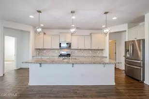 2306 E Branham Ln, Phoenix, AZ 85042 - Photo 11