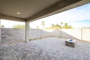 2306 E Branham Ln, Phoenix, AZ 85042 - Photo 33