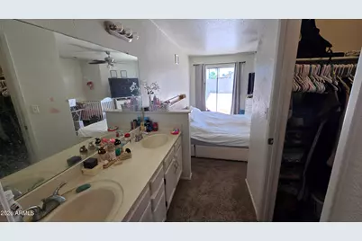 6826 S 17th Way, Phoenix, AZ 85042 - Photo 11
