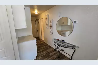 6826 S 17th Way, Phoenix, AZ 85042 - Photo 9