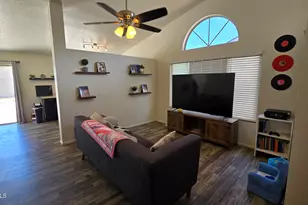 6826 S 17th Way, Phoenix, AZ 85042 - Photo 7