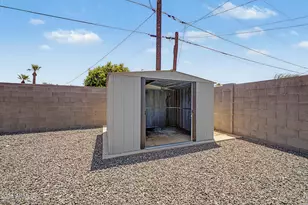 4355 E Hubbell St, Phoenix, AZ 85008 - Photo 23