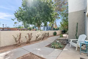 122 S Hardy Dr, Tempe, AZ 85281 - Photo 25