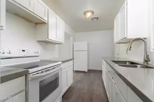 2142 E Taylor St, Phoenix, AZ 85006 - Photo 31