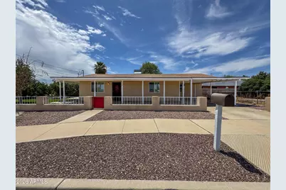 630 E Irwin Avenue, Buckeye, AZ 85326 - Photo 1