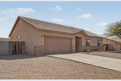 11429 W Madero Drive, Arizona City, AZ 85123 - Photo 3