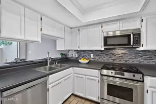 821 E Redondo Dr, Tempe, AZ 85282 - Photo 13