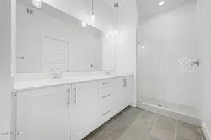 7300 E Earll Dr, Scottsdale, AZ 85251 - Photo 17