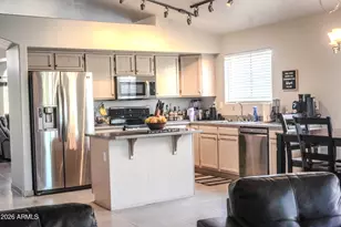 525 N Val Vista Dr, Mesa, AZ 85213 - Photo 9