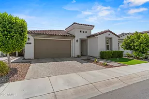 12075 N Luckenbach St, Surprise, AZ 85388 - Photo 3