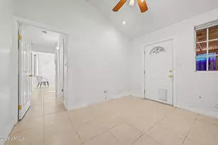 1001 W Kaler Dr, Phoenix, AZ 85021 - Photo 59