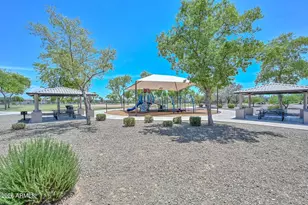 17732 W Mandalay Ln, Surprise, AZ 85388 - Photo 41
